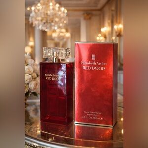 Elizabeth Arden Red Door Eau de Toilette - Bold Red